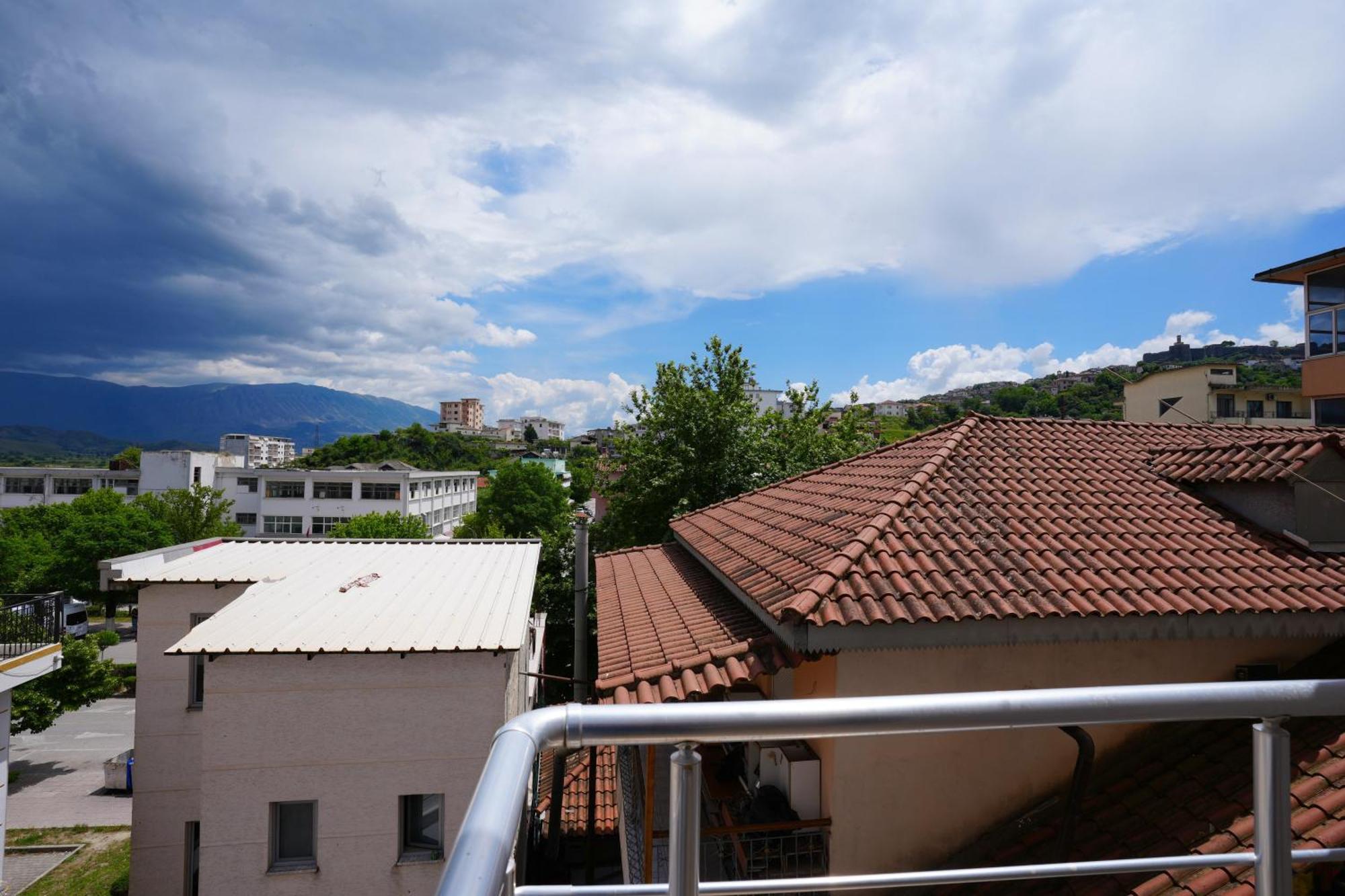 “Apheartment Gjirokastra” Gjirokastër Exterior foto